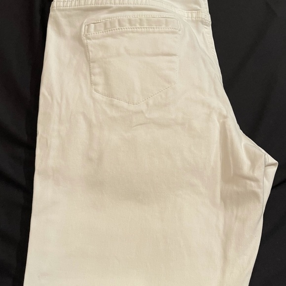 White Skinny Jeans - Picture 2 of 3